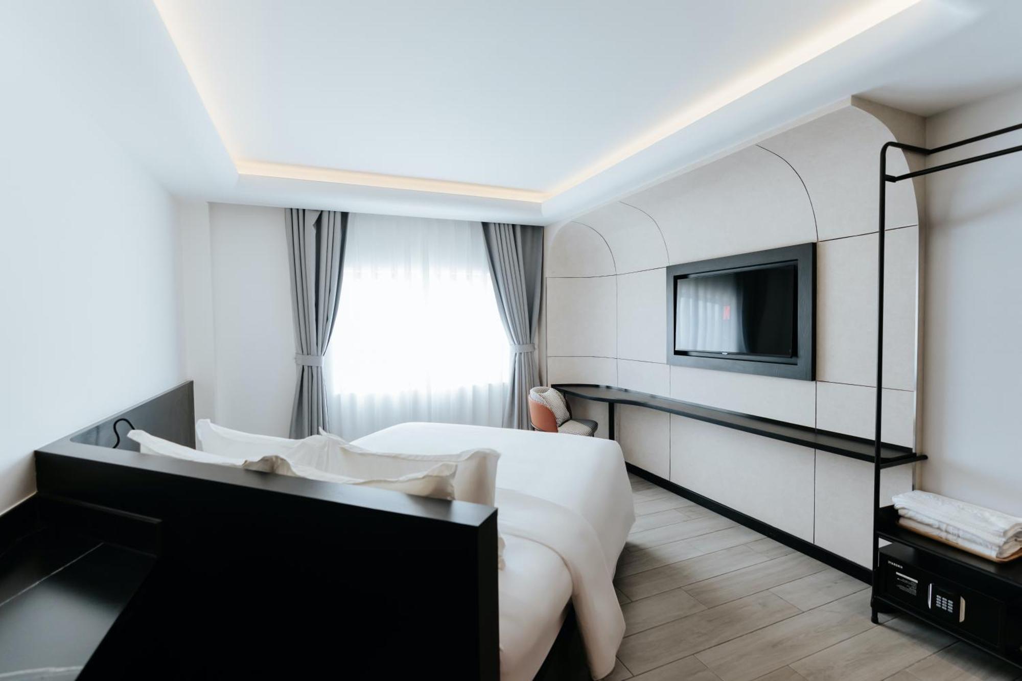 The Concept Hotel- City Center مدينة هوشي منه المظهر الخارجي الصورة